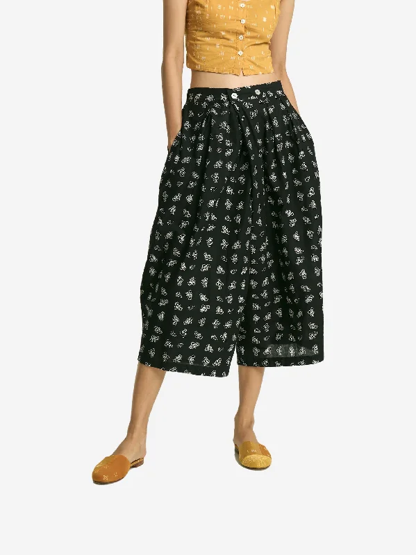 Incredible Offers "Bunga Pencar" - Two Buttons Midi Pants