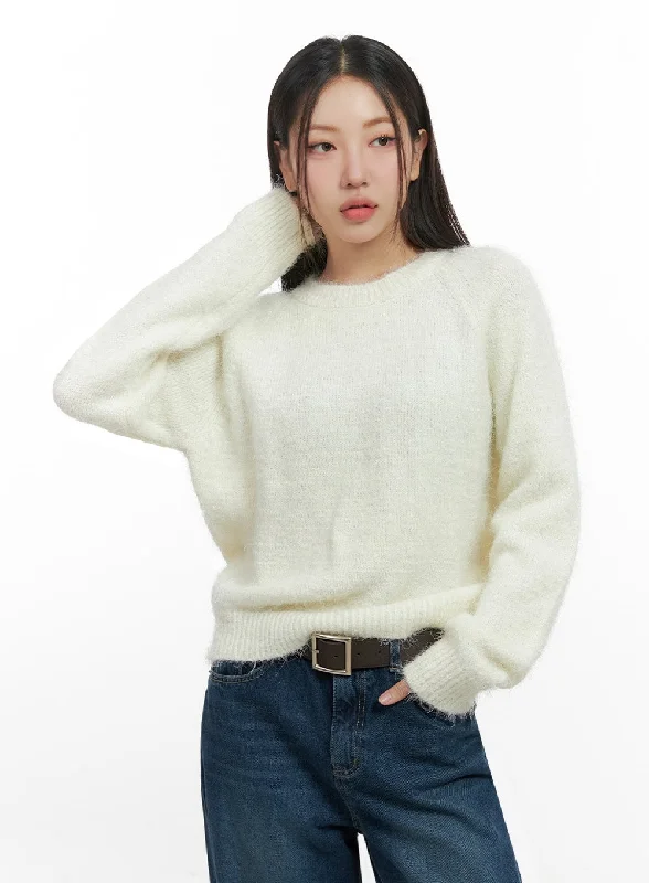 Can't Miss Solid Round Neck Knit Top IN415