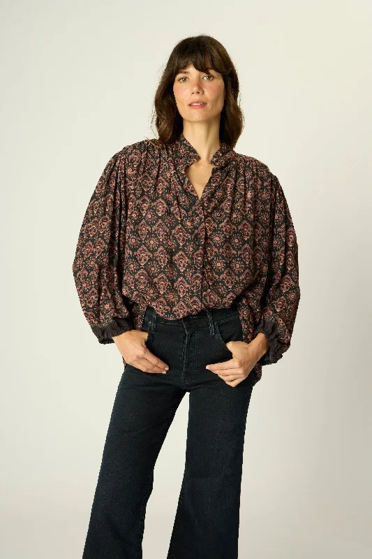 Bargain Blast IRIS TOP