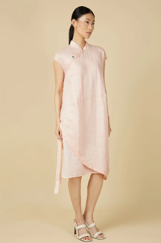 Early Bird Cheongsam Cocoon Dress in Light Pink
