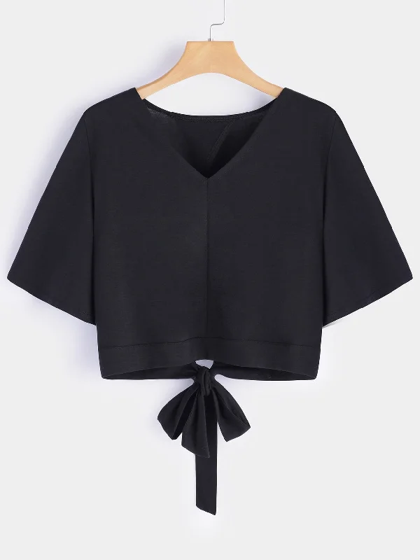 Low Prices OEM ODM V-Neck Lace-Up Cut Out Half Sleeve Black T-Shirts