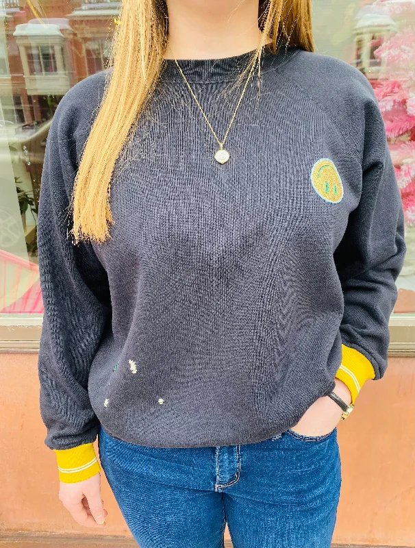 Early Access AQC Smiley Pullover