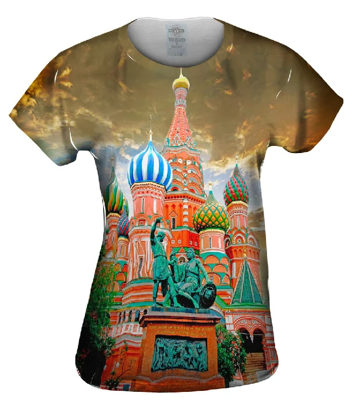 Weekend Specials to Savor St Basils Cathedral - Colors