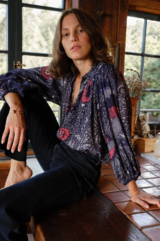 Year-End Clearance IRIS TOP