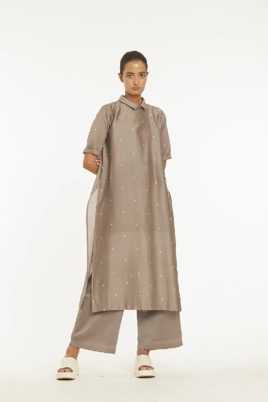 The Best Prices Collar Neck Back Pleat Shirt Greige Polka