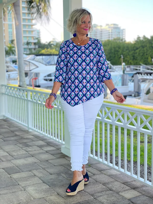 Weekend Steals Await PINEAPPLE VACA ASYMMETRIC TOP