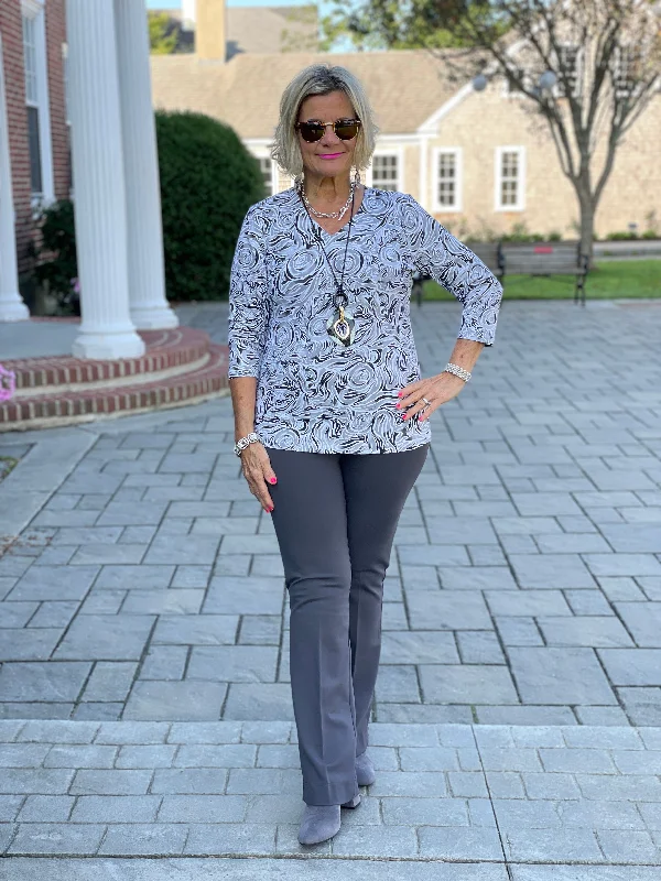 Weekend Deals That Sizzle ELEGANT EXPRESSIONS V NECK TOP