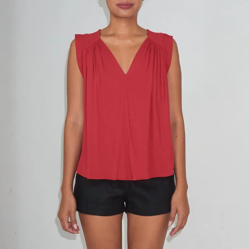 Weekend Sale: Don't Miss Out TRANSIT SLEEVELESS TOP - Crinkled Rayon | Dark Raspberry