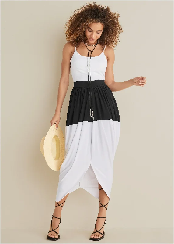 Price Break Front Slit Midi Skirt - Black & White