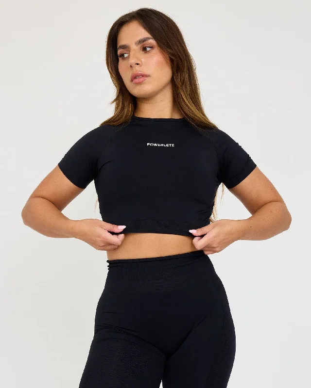 Steal Deal Evolve Seamless SS Crop Top