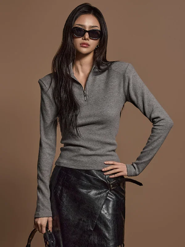 Seasonal Clearance E3675 Half-Zip Top