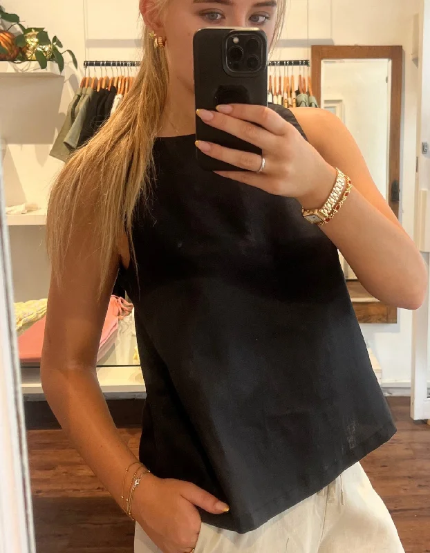Discount Mania Whisper Sleeveless Top in Black Linen