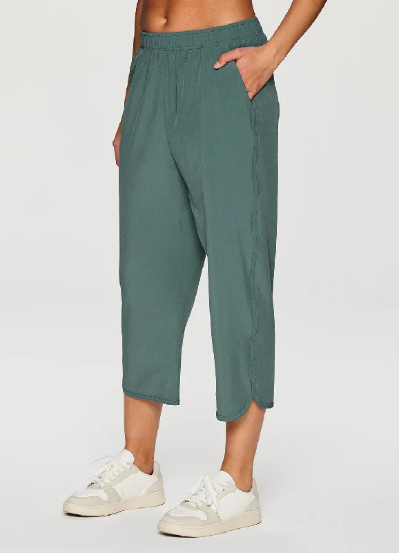 Big Discounts Gabby Weekend Wide Leg Capri